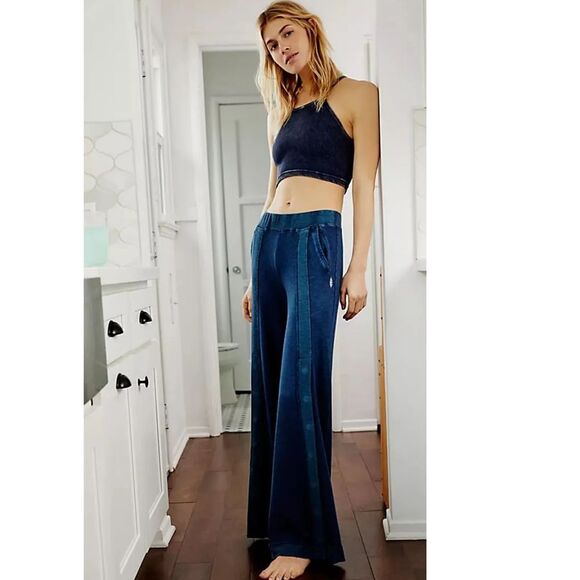 Free People Pants - Free People Wide-Leg Button Detail Pants - Size Small